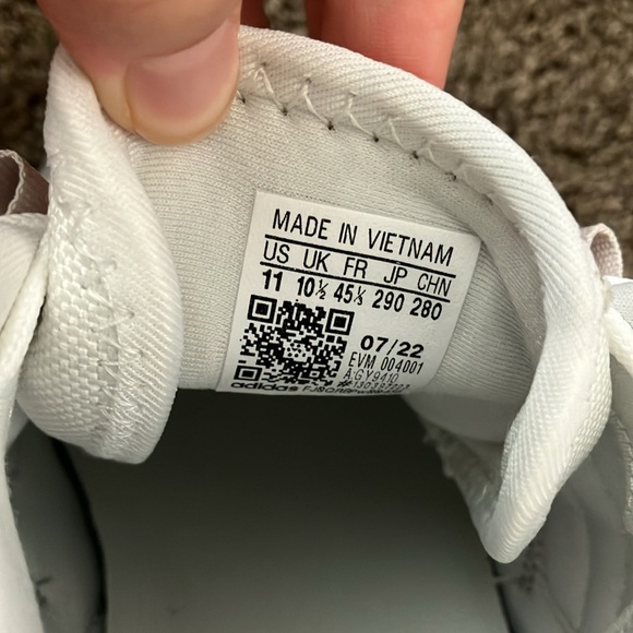 Adidas Hyperturf Shoes - Picture 6 of 8